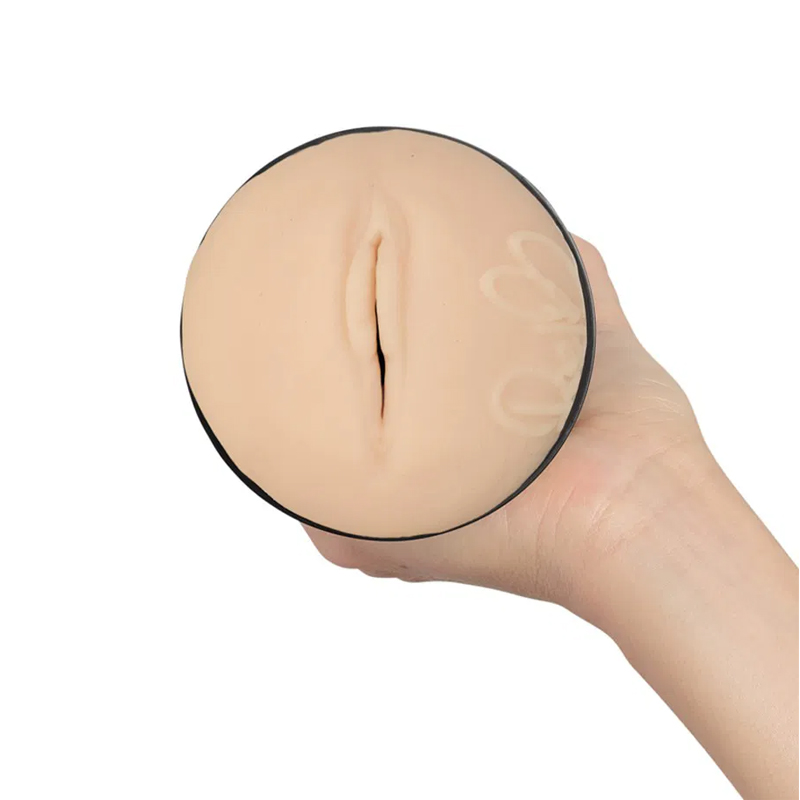 Kiiroo Feel - Rae Lil Black - Desireshop.nl